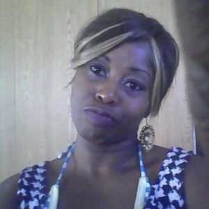 Meet your Posher, Adrianne